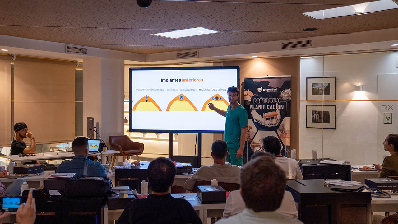 implantes subperiósticos de Fresmedical.